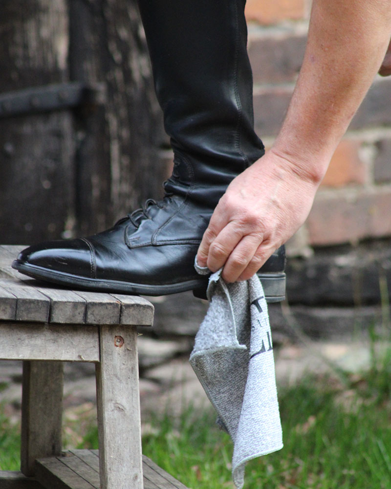 005 005 Dünen-Glanz All- in- One Lederpflege